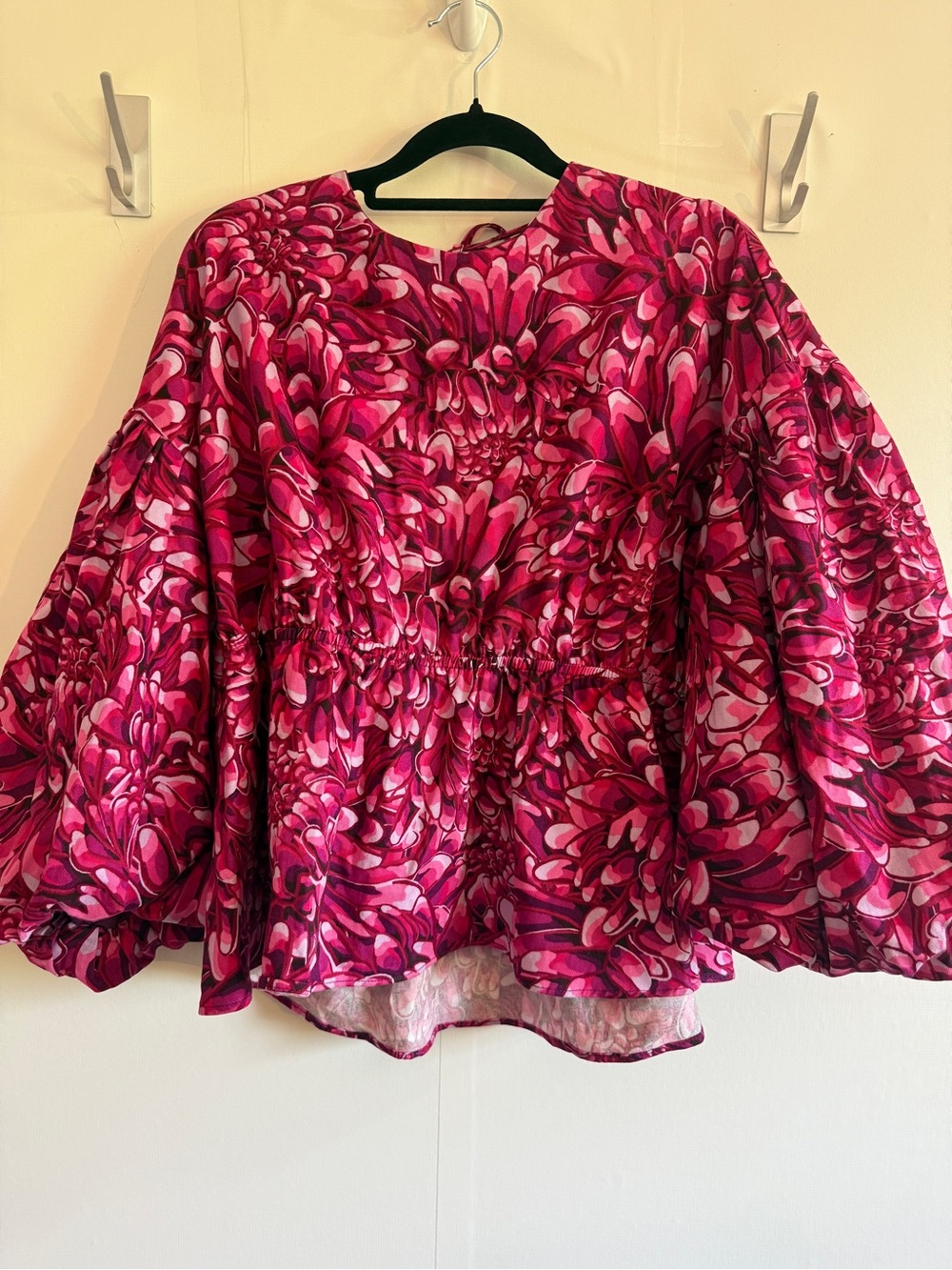 Kiki Vargas x Target Pink Floral Peplum Blouse Balloon Sleeve Tie Neck Size L